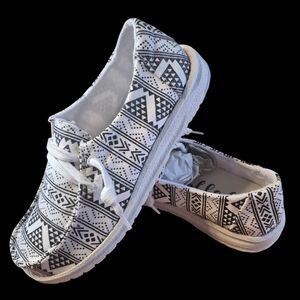 Gypsy Jazz Black and White Geometric Sneakers With Sparkle